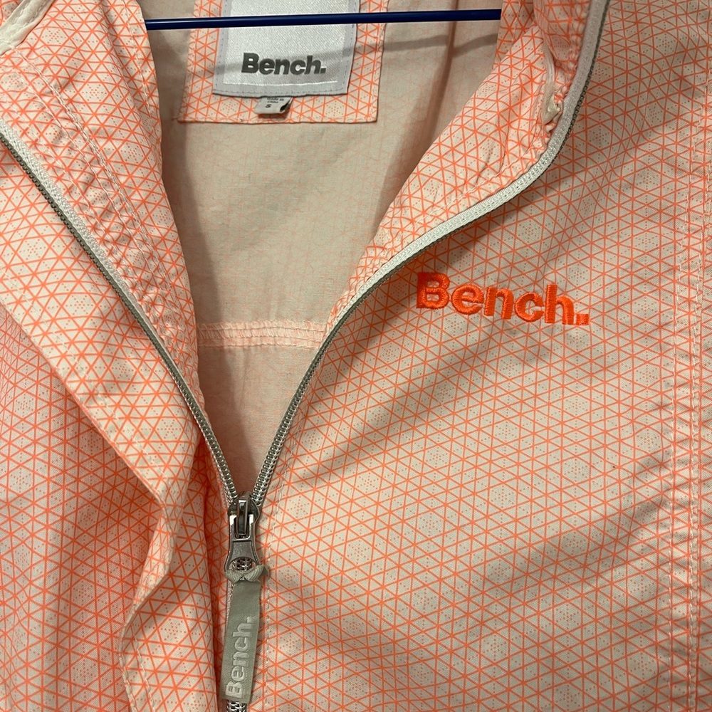 Bench Jacket - Picture 2 of 8